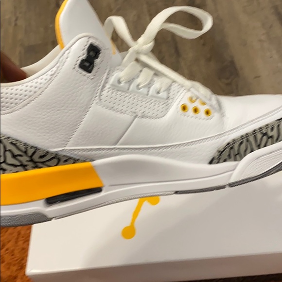 Jordan 3 citrus laser orange - Picture 3 of 6